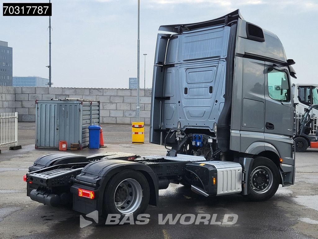 Mercedes Actros 1945 4X2 GigaSpace Xenon Standklima ACC Navi