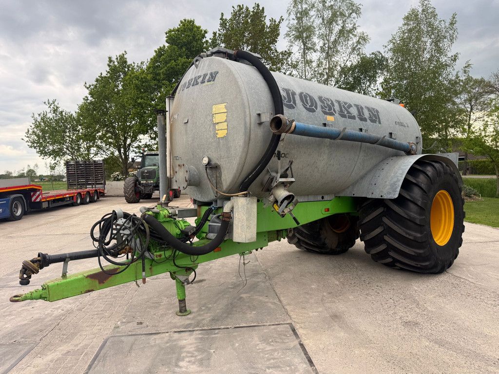 Joskin Cobra 10000 10 m3 giertank Vacuumtank Messtank