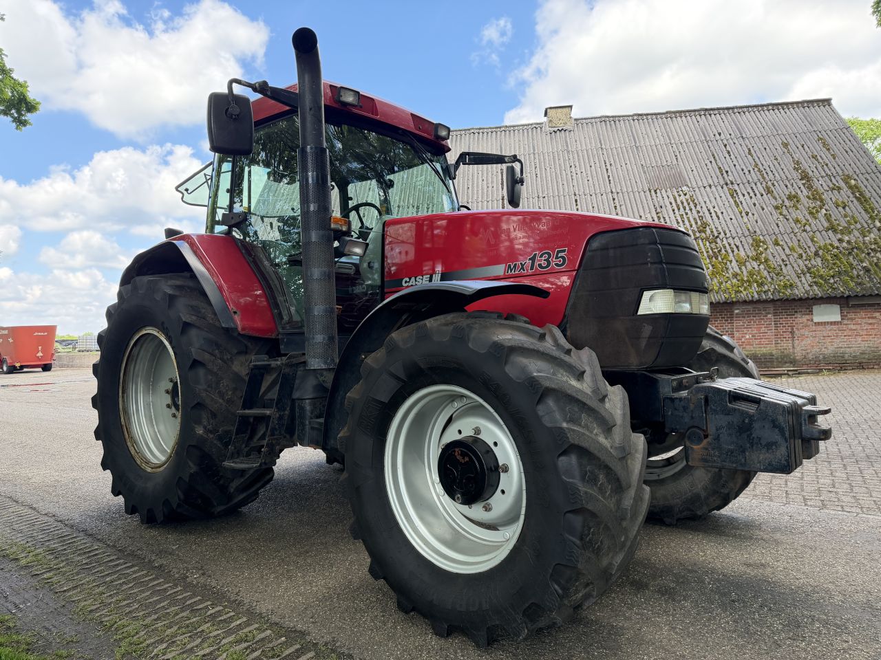 Case IH MX 135