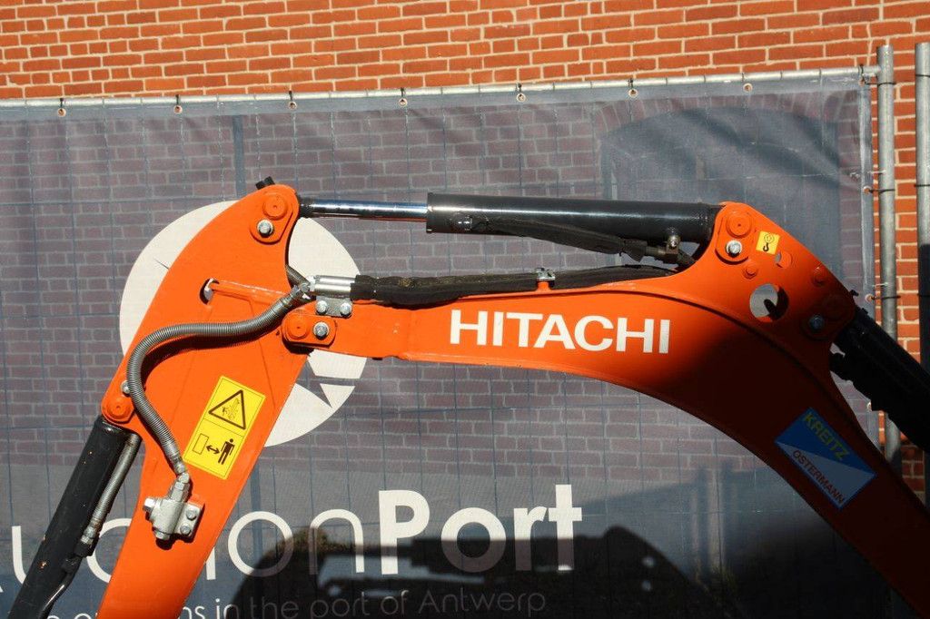 Minigraver Hitachi ZX19-6CR Diesel 11.5kW 2022