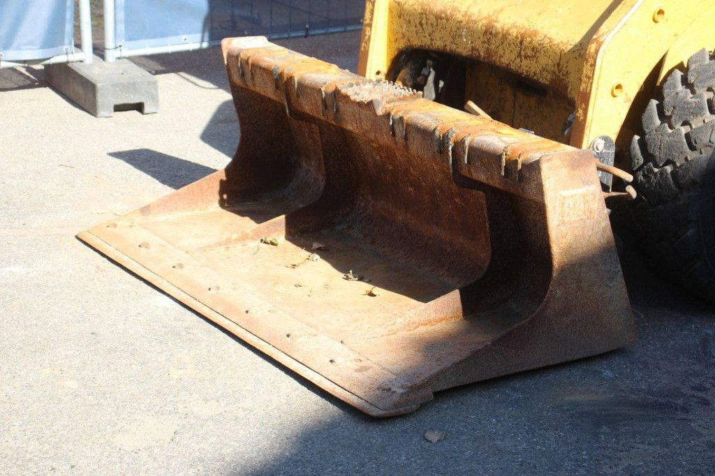 Skid steer loader Caterpillar 216B3 Diesel 36.3kW 2019