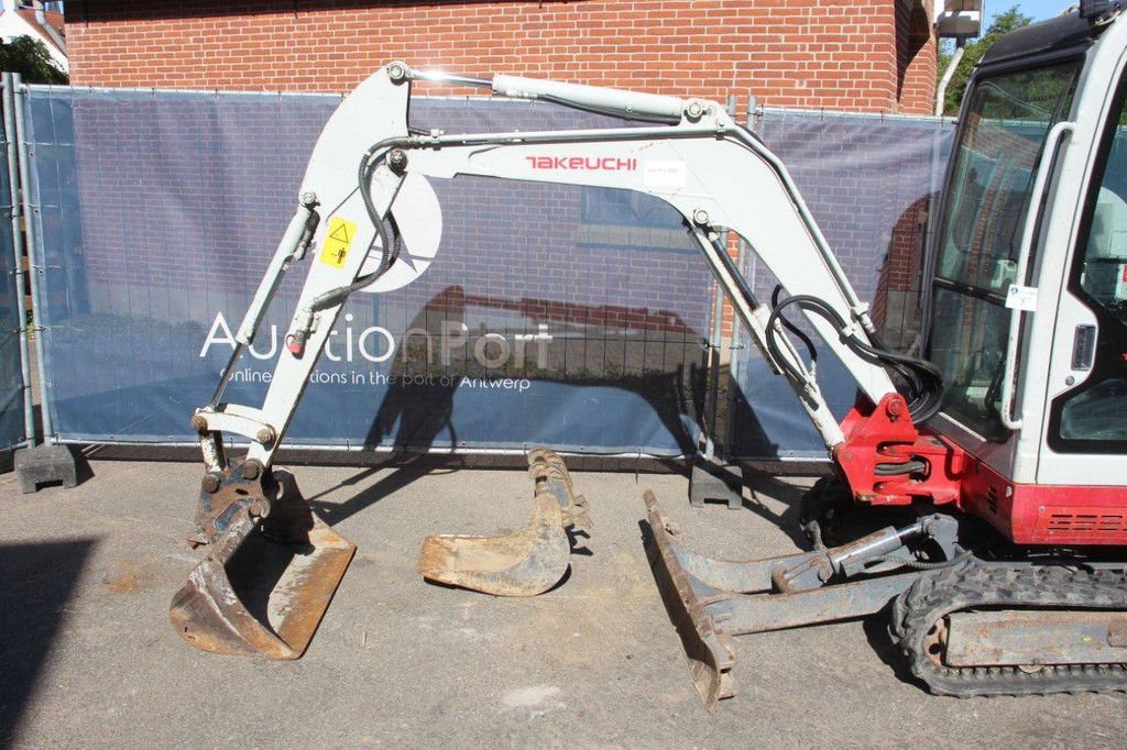Minigraver Takeuchi TB219 Diesel 12kW 2014
