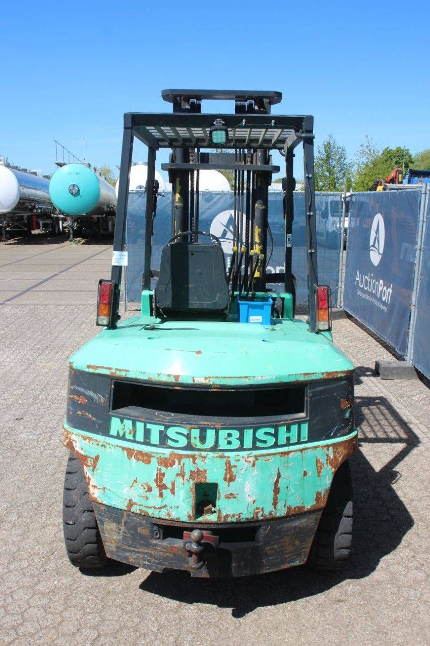 Mitsubishi FG40 Diesel-Gabelstapler 3900 kg