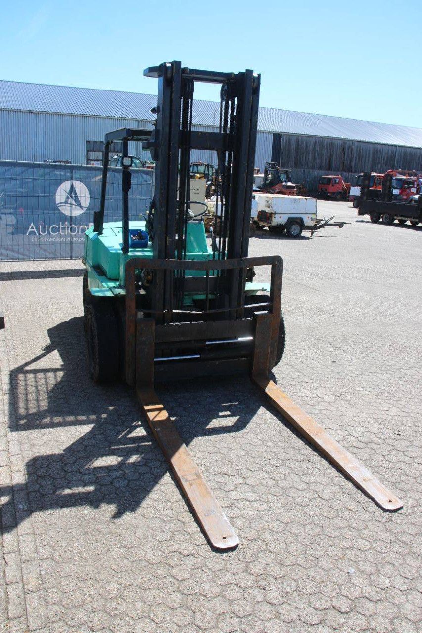 Mitsubishi FG40 Diesel-Gabelstapler 3900 kg