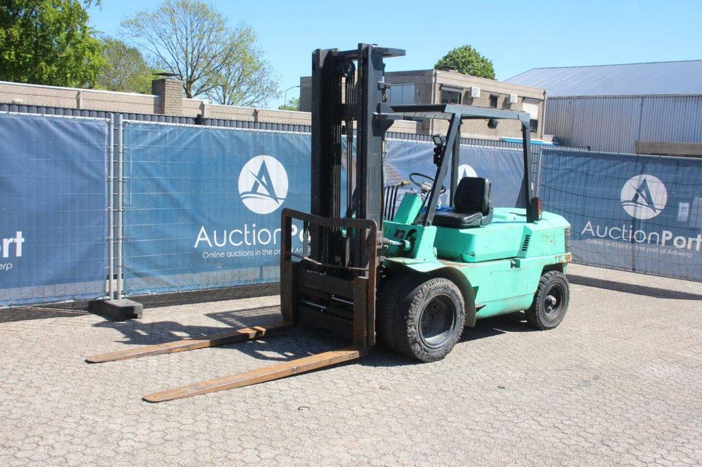 Mitsubishi FG40 Diesel-Gabelstapler 3900 kg