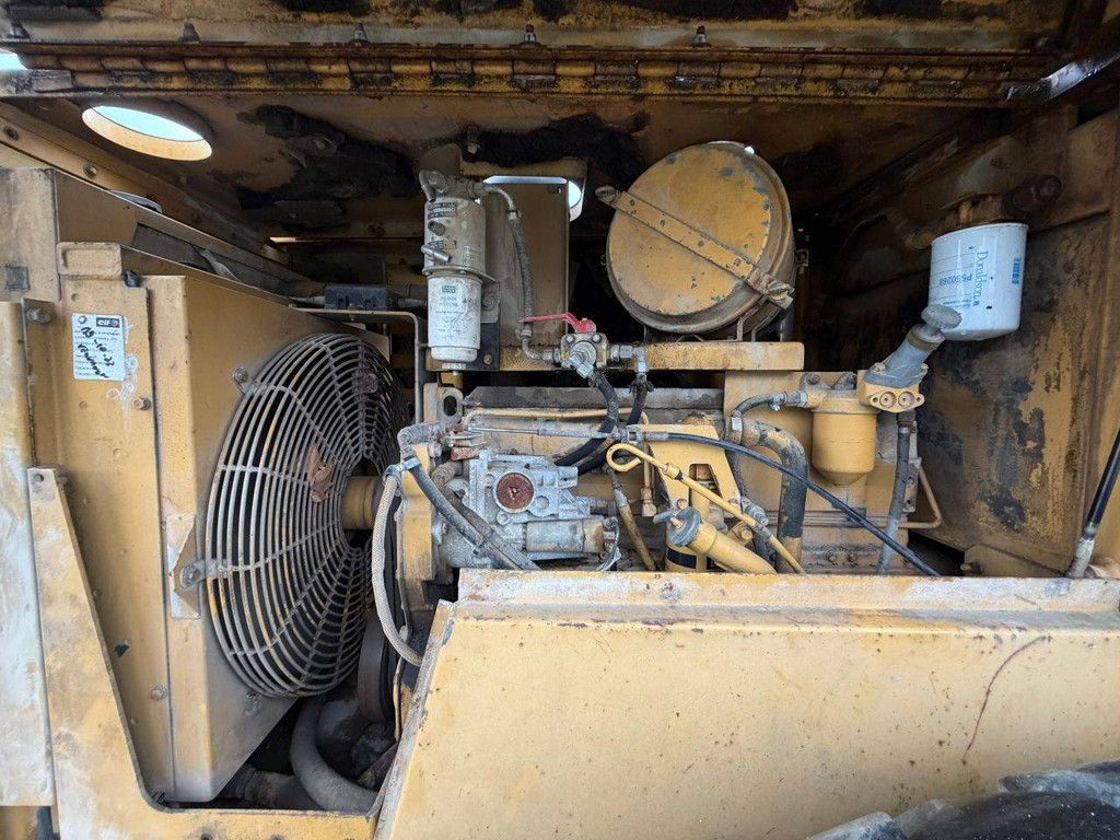 Walze Caterpillar CS-563 AW Diesel