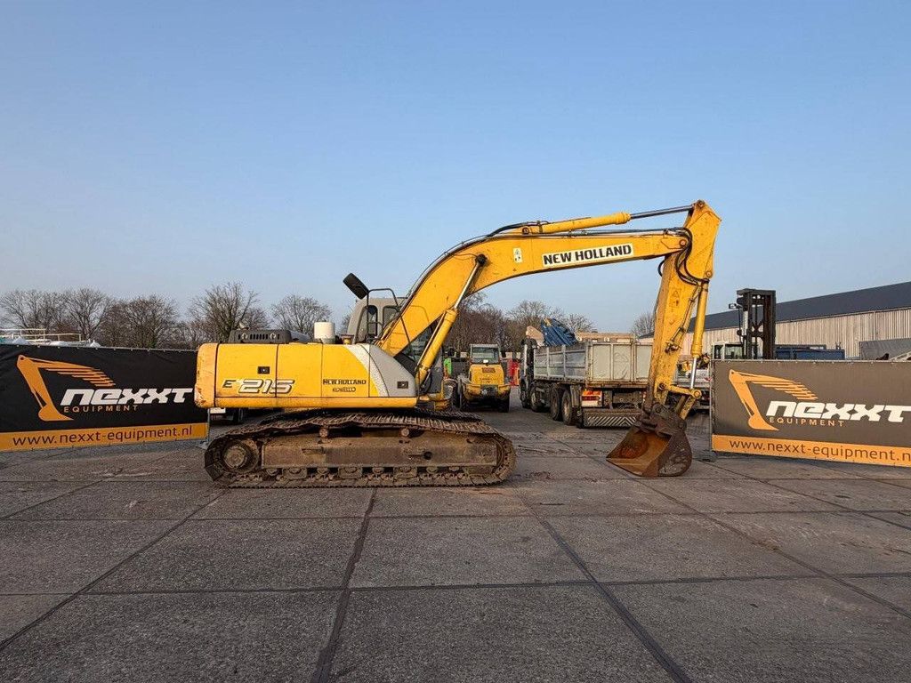 New Holland Kobelco E215 Diesel-Raupenbagger 119 kW 2006