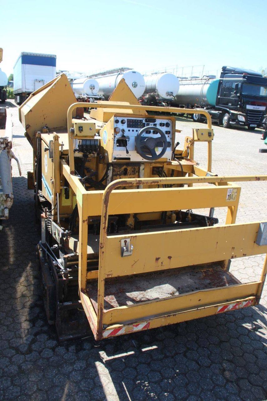 Asphalt machine Caterpillar BB-621C 25.3kW 2008