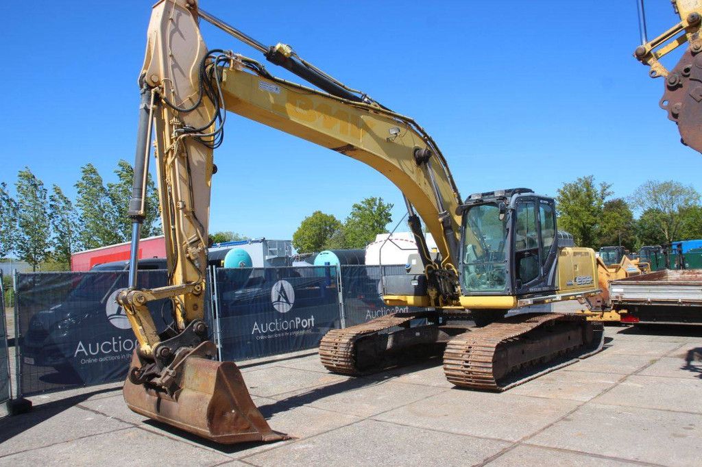 Rupsgraafmachine New Holland Kobelco E265C Diesel 143kW 2011