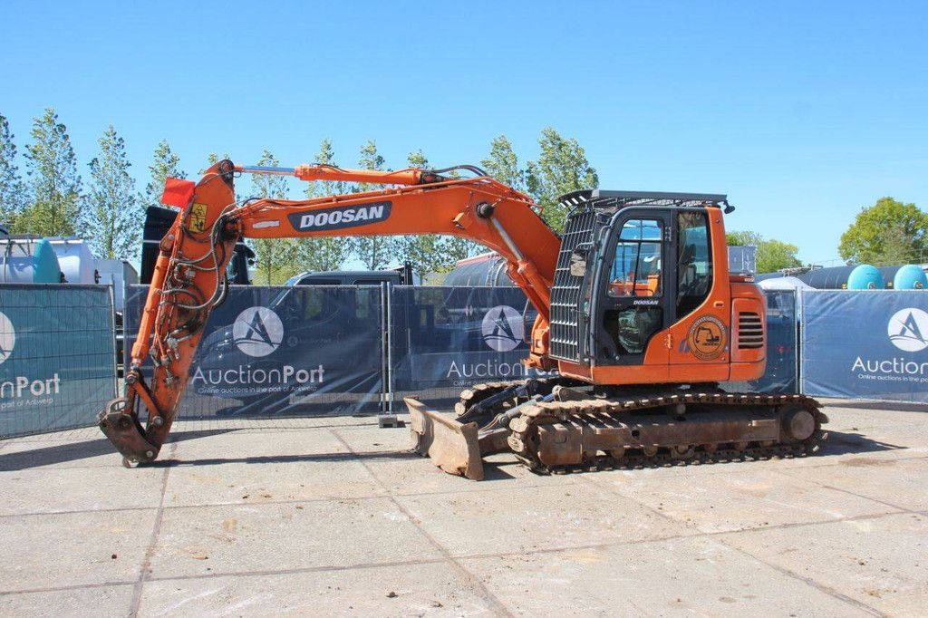 Doosan DX140LCR-3 Raupenbagger 81kW 2014