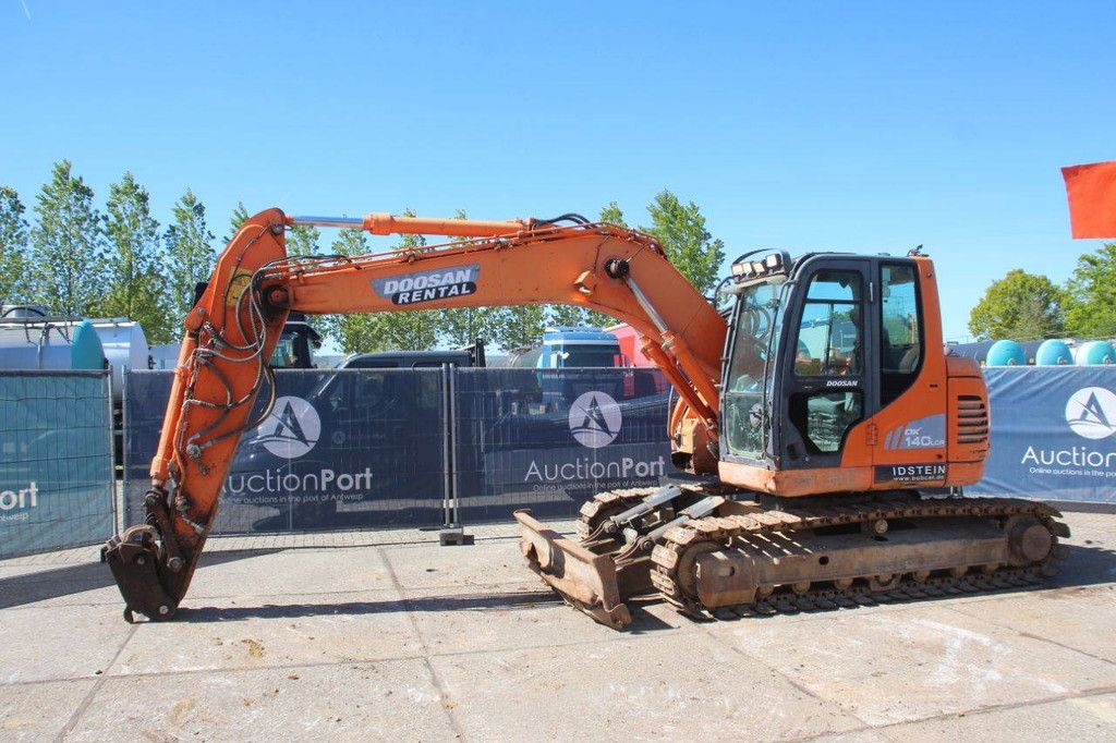 Doosan DX140LCR Diesel-Raupenbagger 81 kW 2013
