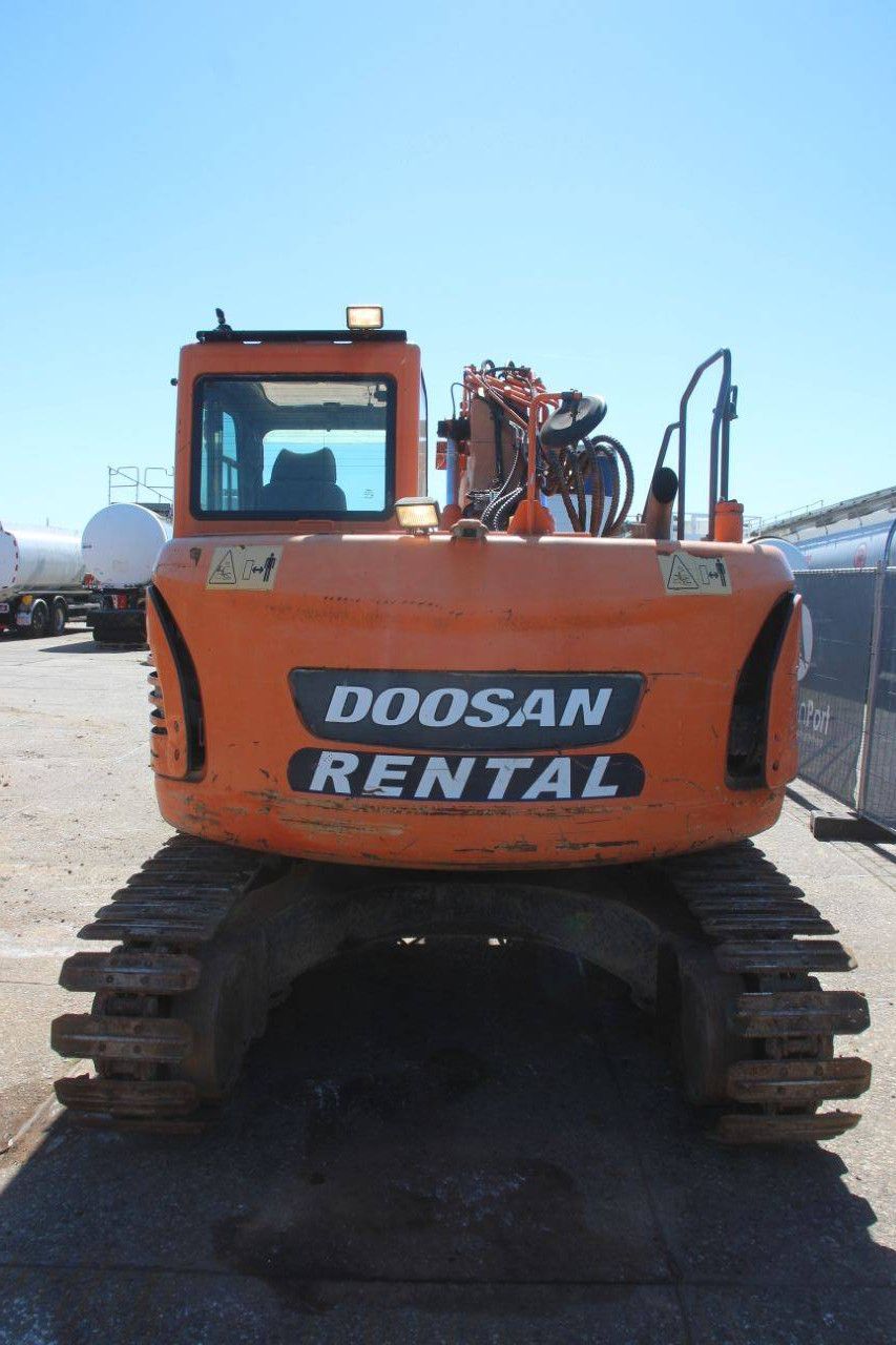 Doosan DX140LCR Diesel-Raupenbagger 81 kW 2013