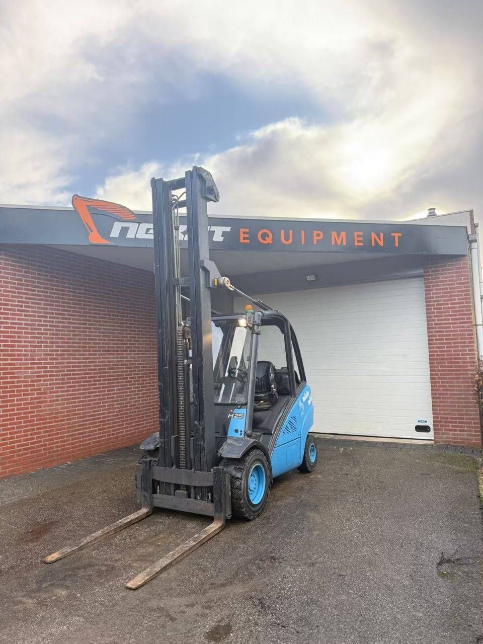 Heftruck Linde H25T LPG 2500kg 7m 2009