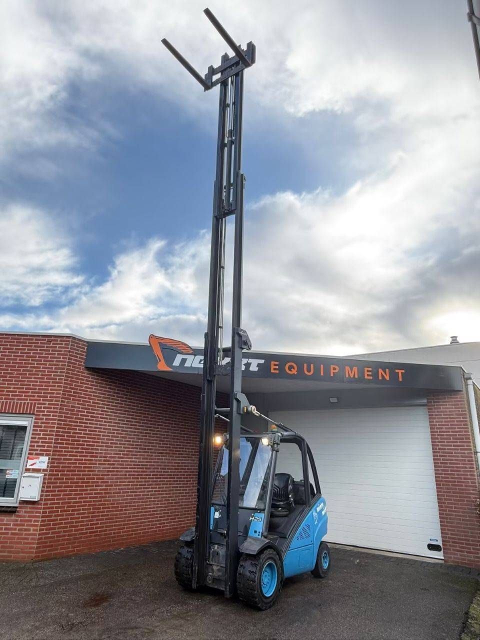 Heftruck Linde H25T LPG 2500kg 7m 2009