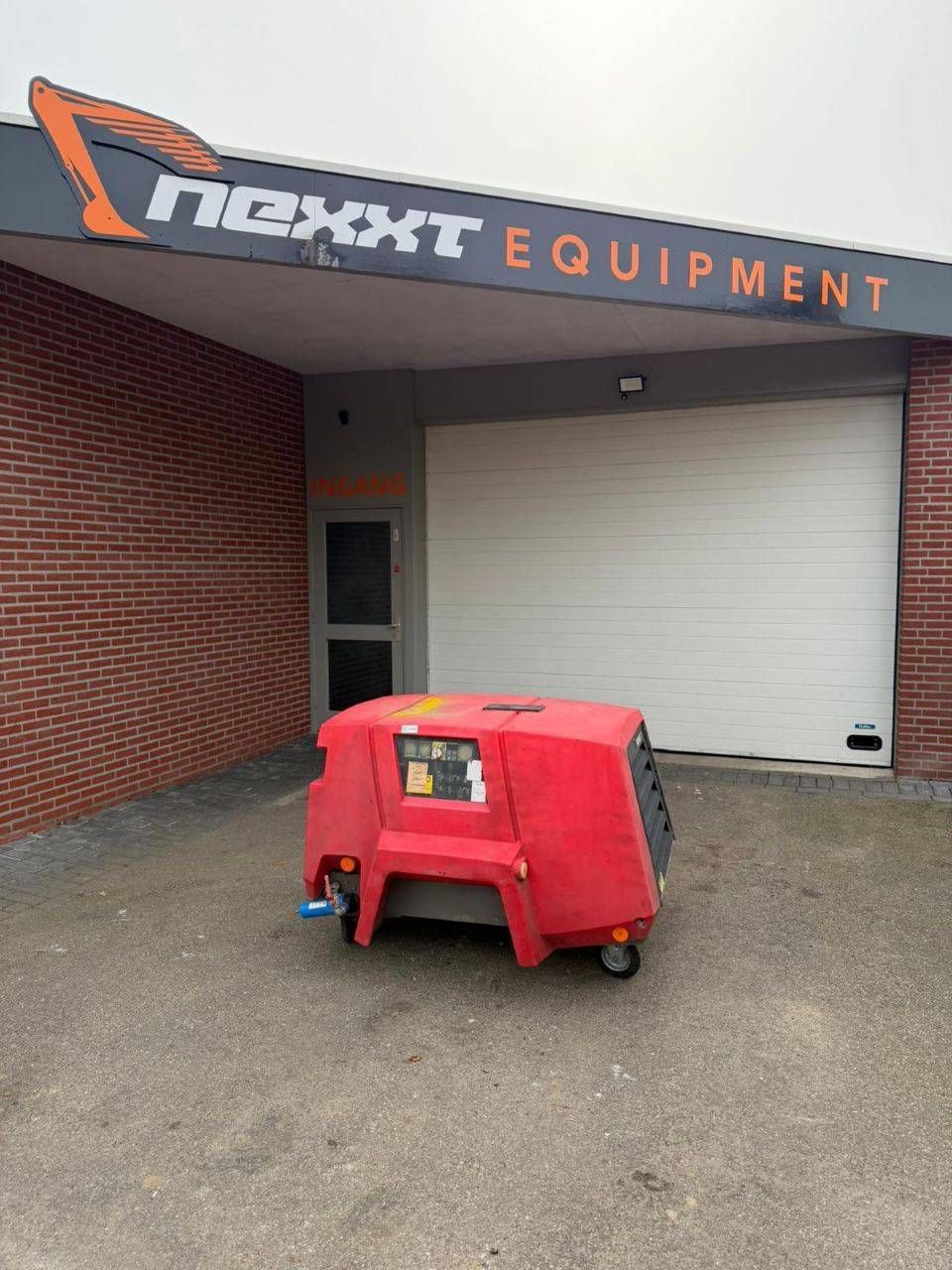 Loxam Diesel Compressor