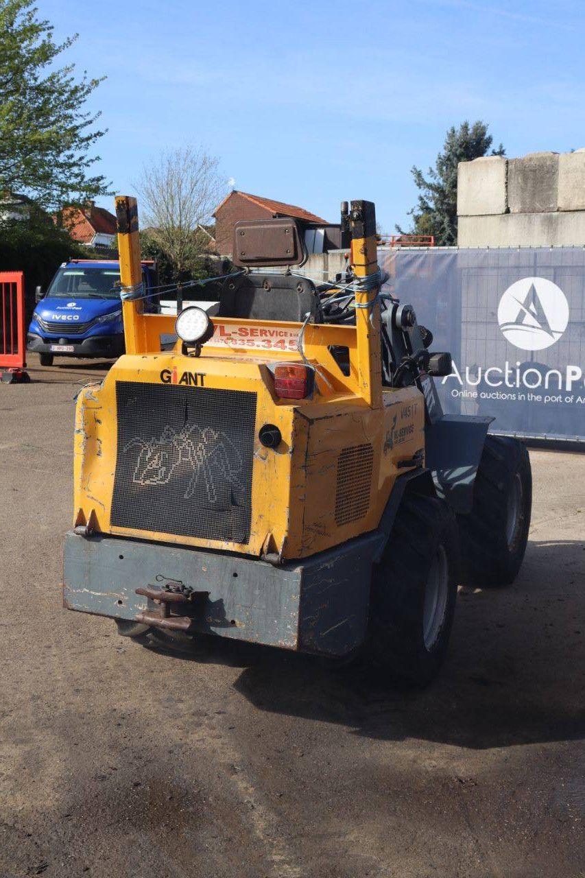 Articulated loader Giant V451T Diesel 45hp 2005