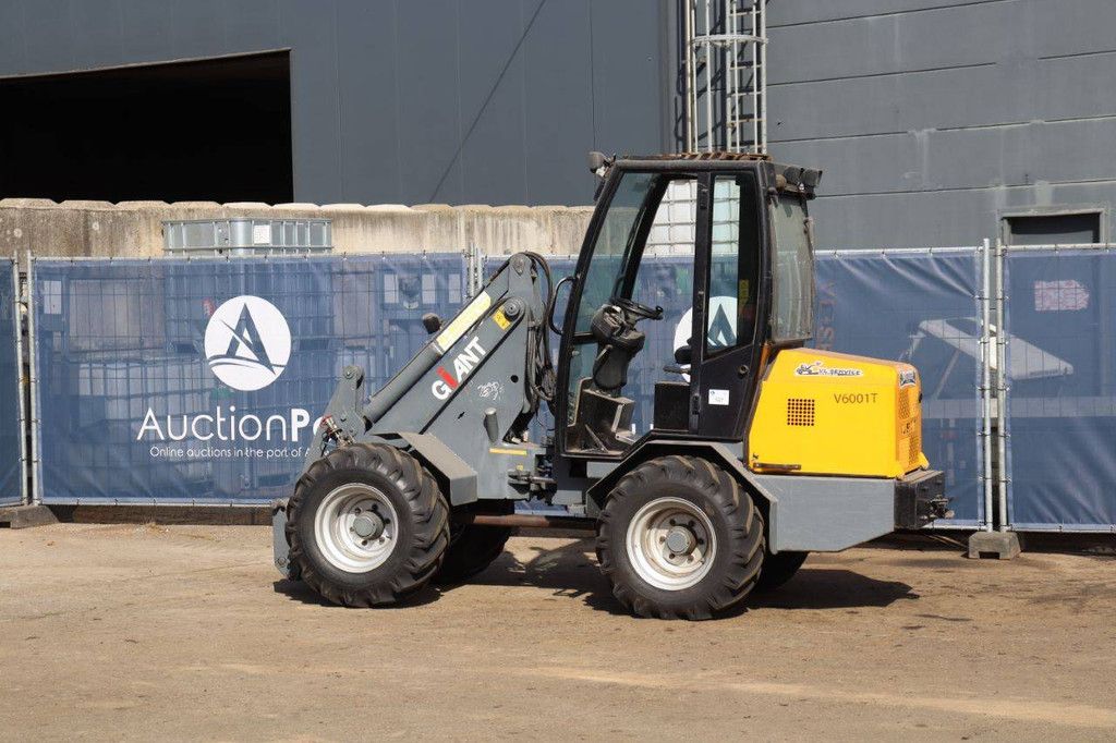 Giant V6001T-CAB Diesel Wheel Loader 44kW 2006