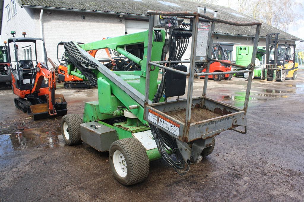 Niftylift HR12 NDE Gelenkteleskoparbeitsbühne Elektro+Diesel 12,2 m 2008