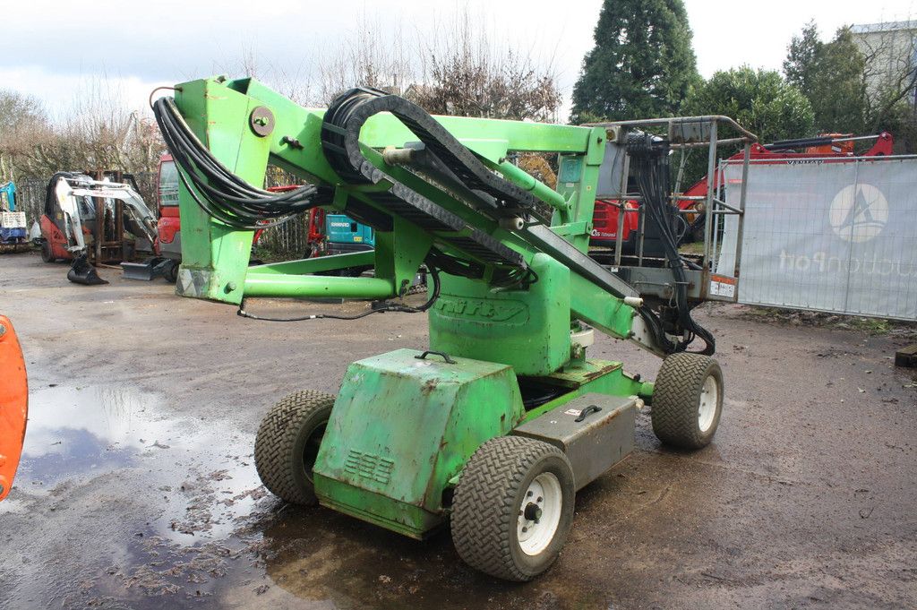 Niftylift HR12 NDE Gelenkteleskoparbeitsbühne Elektro+Diesel 12,2 m 2008