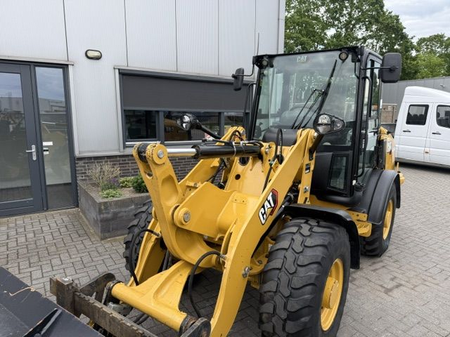 CAT 906M bj2021 1750u 35km/h A/C EPA Shovel Loader Wiellader