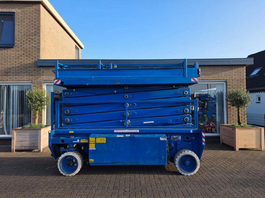 Holland Lift 19 m schaarlift hoogwerker