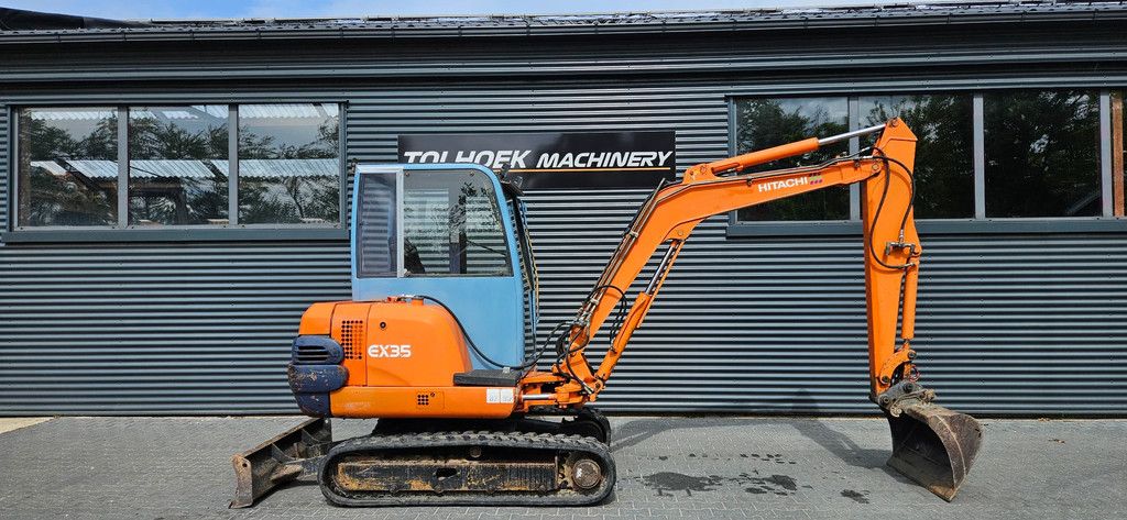 Hitachi Ex 35