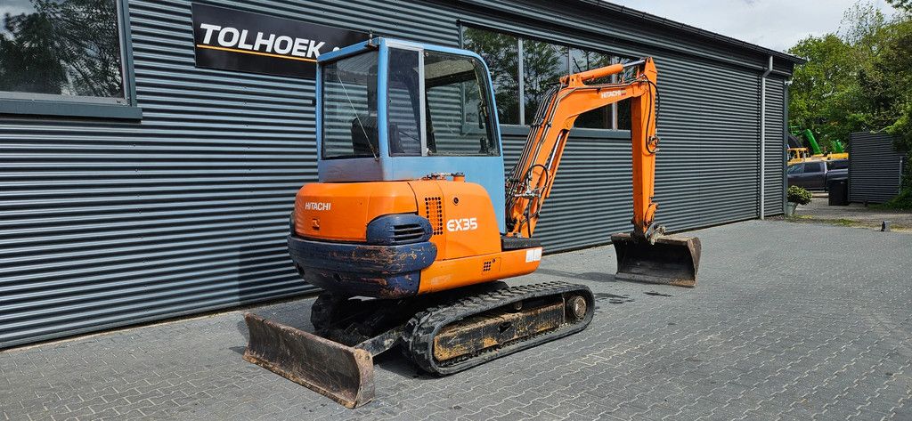 Hitachi Ex 35