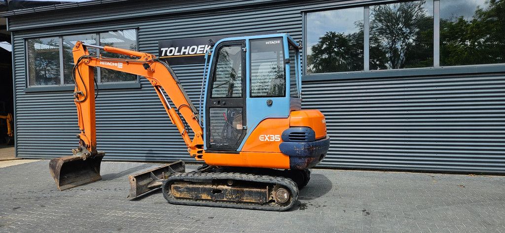 Hitachi Ex 35