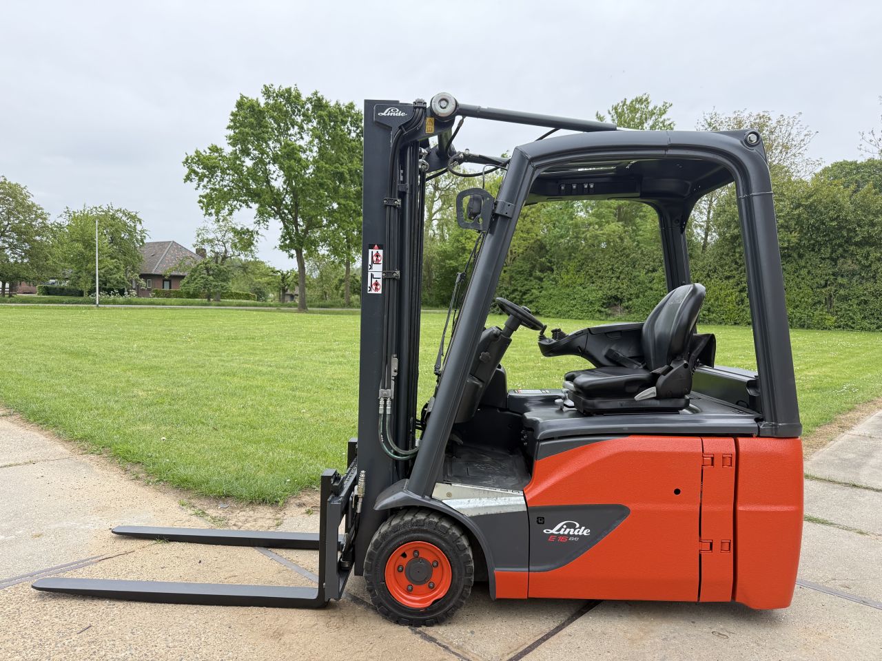 Linde E16-02 triplex mast freelift Sideshift BJ2017 garantie