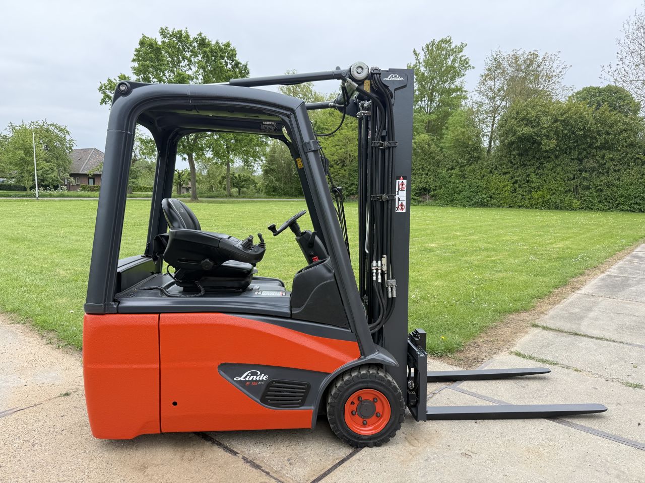 Linde E16-02 triplex mast freelift Sideshift BJ2017 garantie
