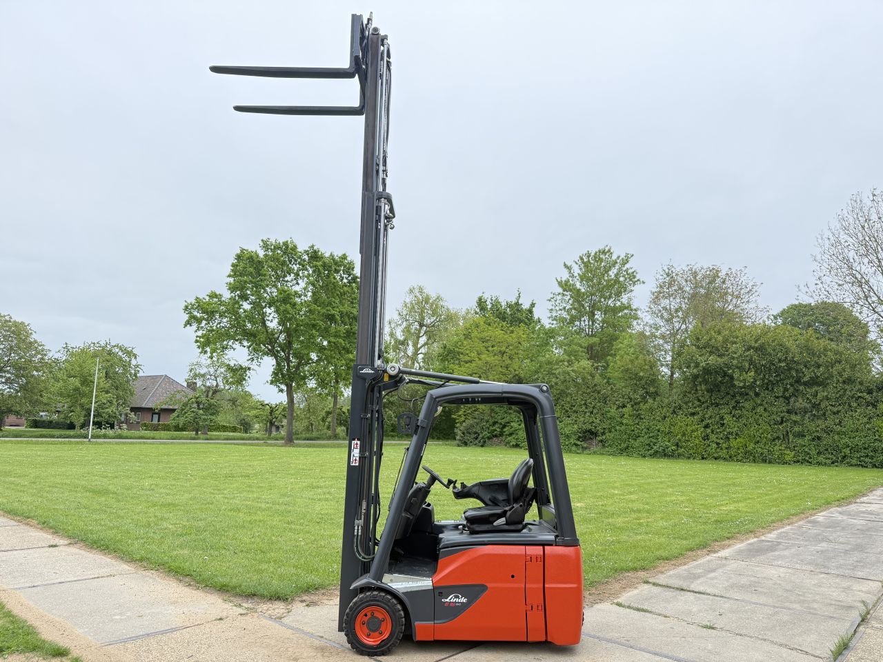 Linde E16-02 triplex mast freelift Sideshift BJ2017 garantie