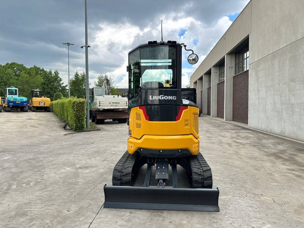 Midi-Bagger LiuGong 9027 FZTS Diesel 2026