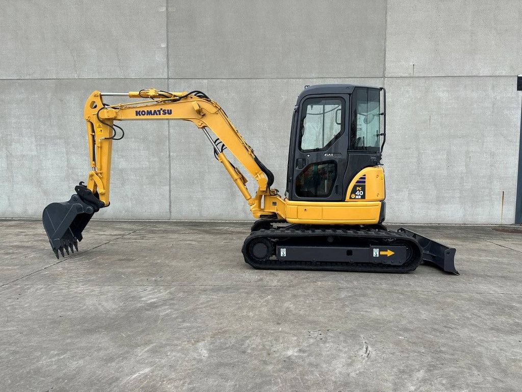 Midi excavator Komatsu PC40MR-2 Diesel 2010