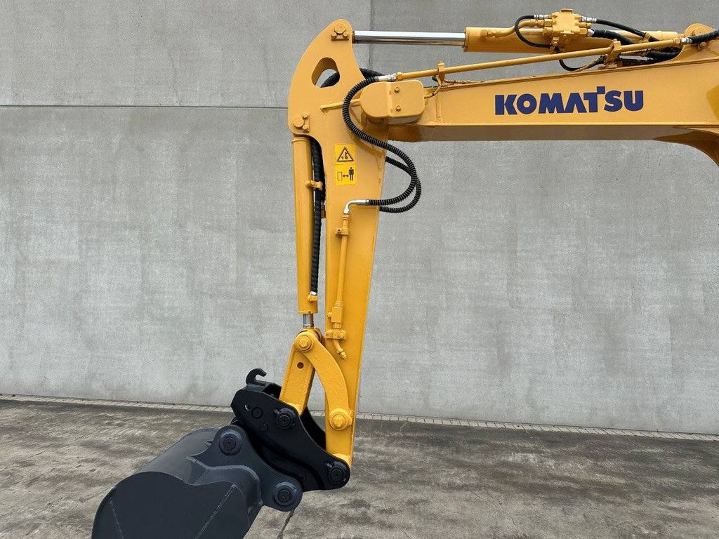 Midi excavator Komatsu PC40MR-2 Diesel 2010