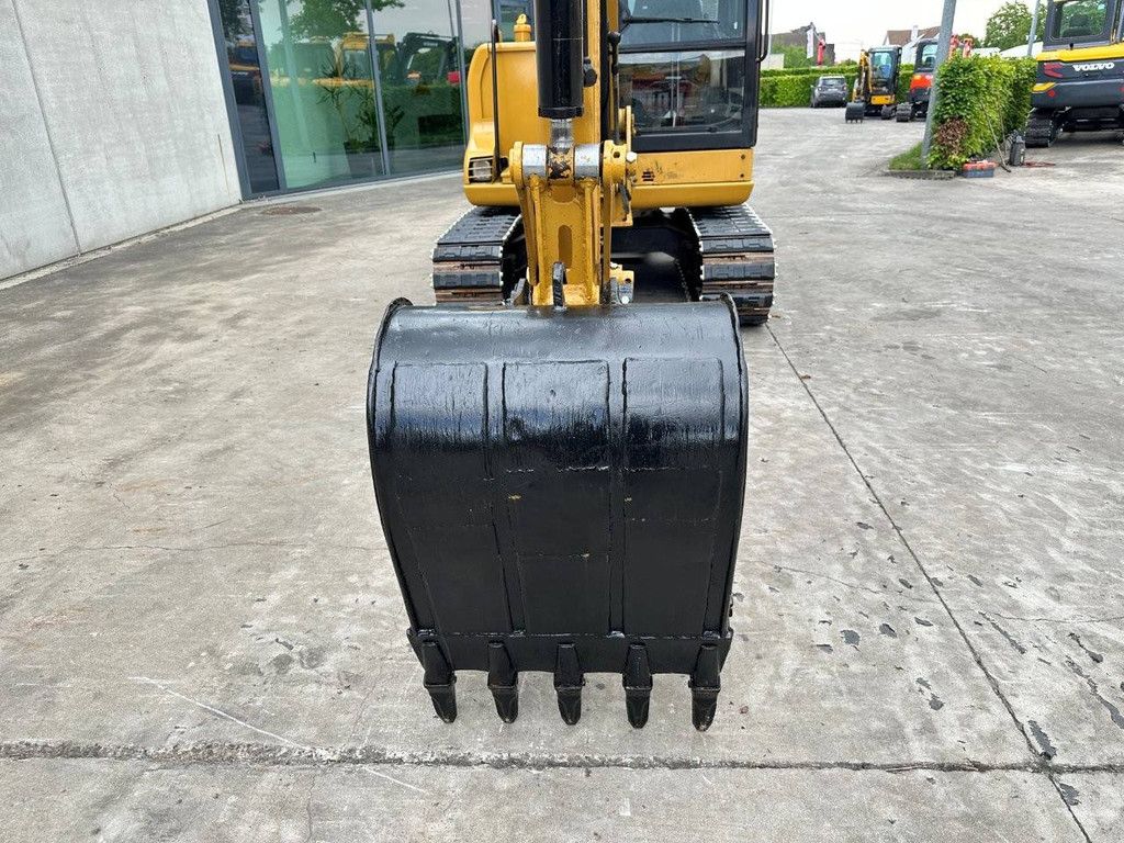Crawler excavator Caterpillar 305.5 Diesel 2013
