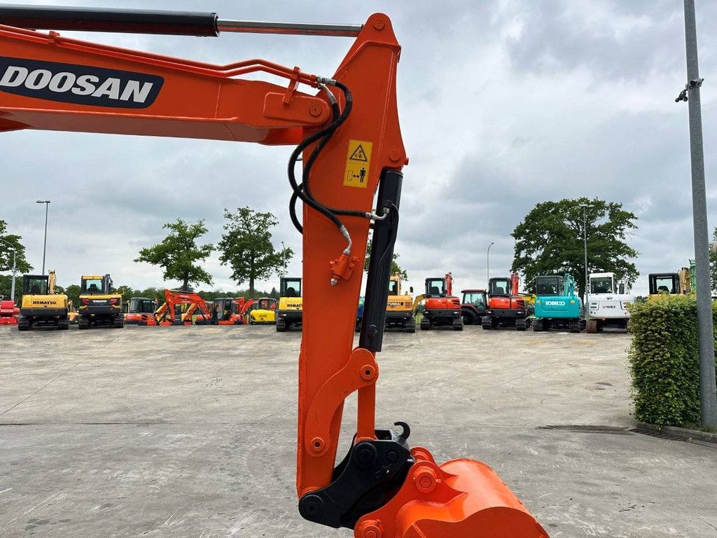 Doosan DX55-9C Diesel-Raupenbagger 2018