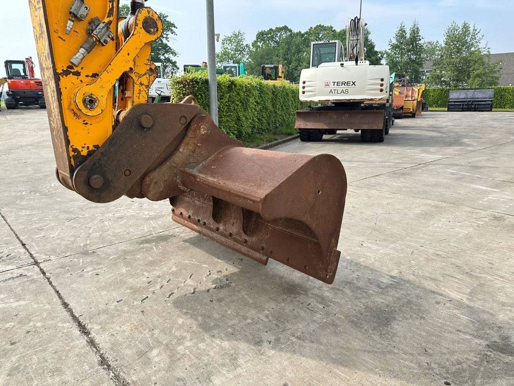 Raupenbagger JCB JS 220 LC Diesel 2017