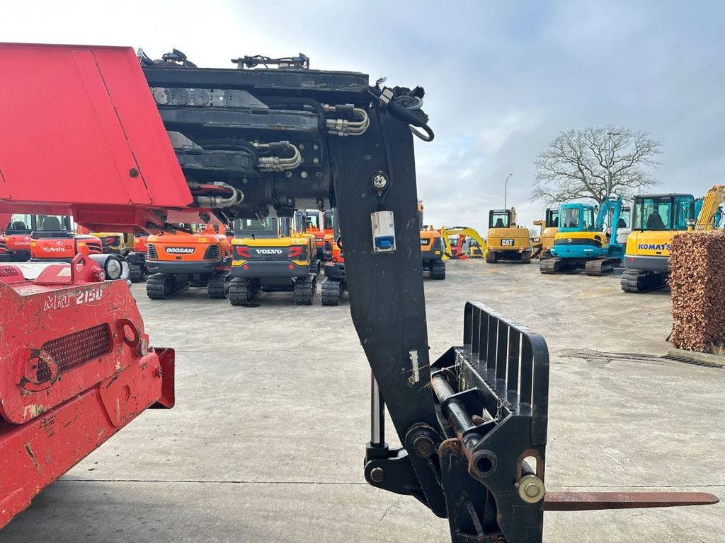 Drehbarer Teleskoplader Manitou MRT2150 Diesel 5000kg 2008