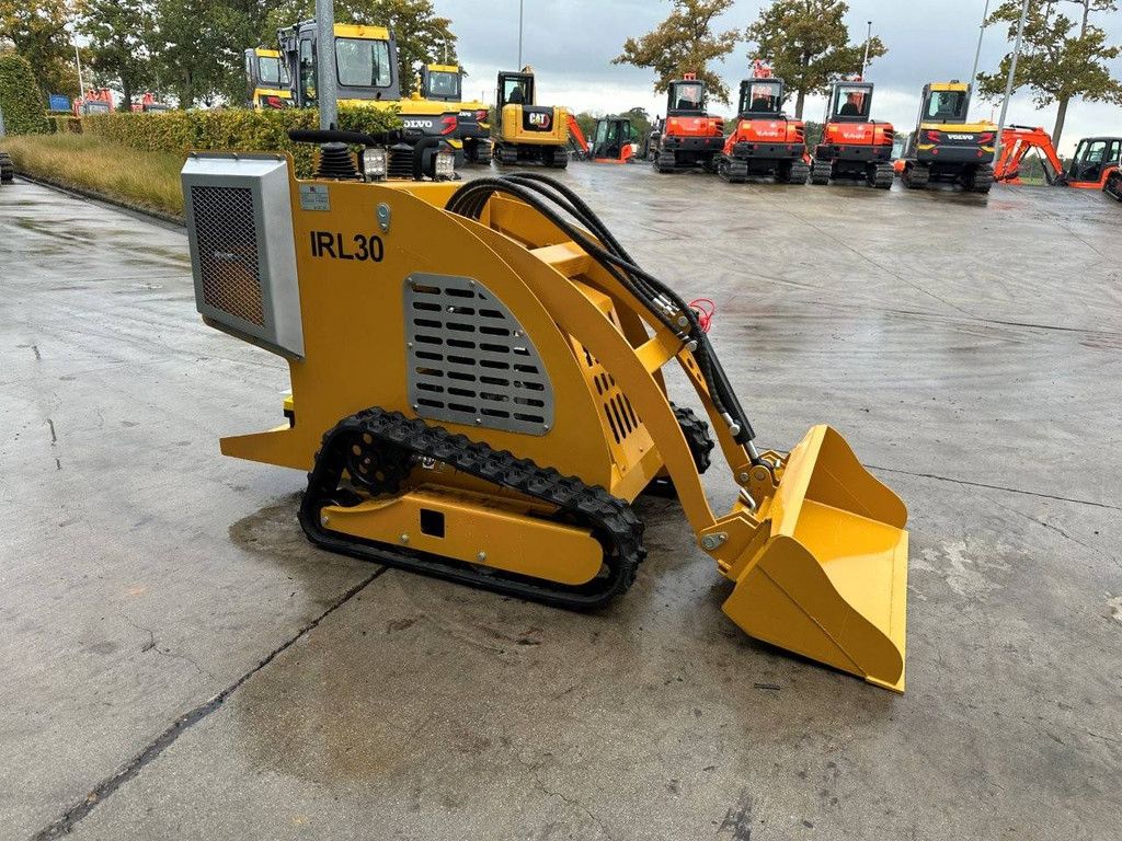 Mini-Schranklader IR IRL30 Benzine 2025 Nieuw met Graafarm GIYI ZWB Nieuw