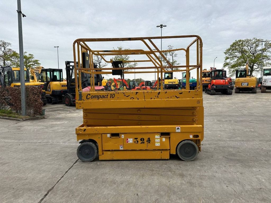 Scherenarbeitsbühne Haulotte Compact 10 Electric 10m 2002