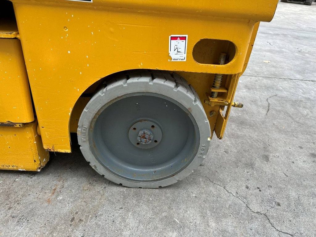 Scherenarbeitsbühne Haulotte Compact 10 Electric 10m 2002