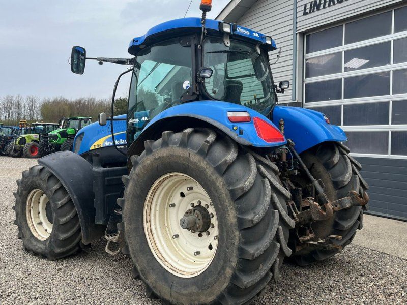 New Holland T7060 Med frontlift og frontPTO