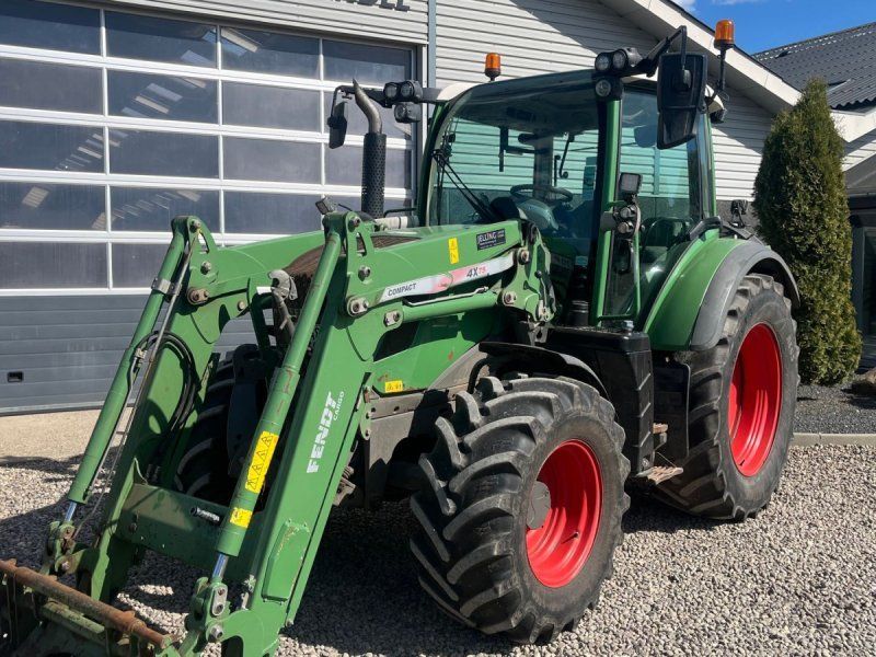 Fendt 313 VARIO Med frontlift og frontlæsser