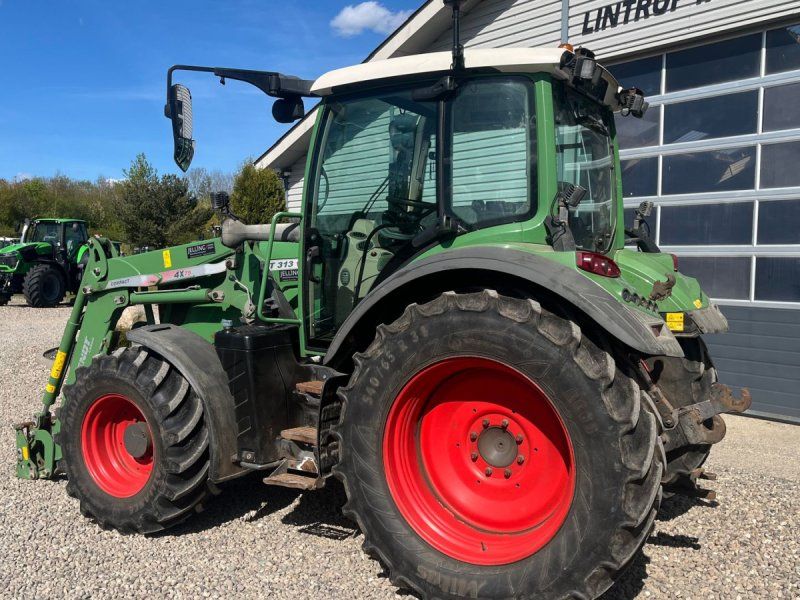 Fendt 313 VARIO Med frontlift og frontlæsser