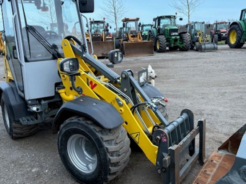 Wacker Neuson WL28 LUKKET HUS, SKOVL OG GAFLER , HYDRAULISK SKIFT