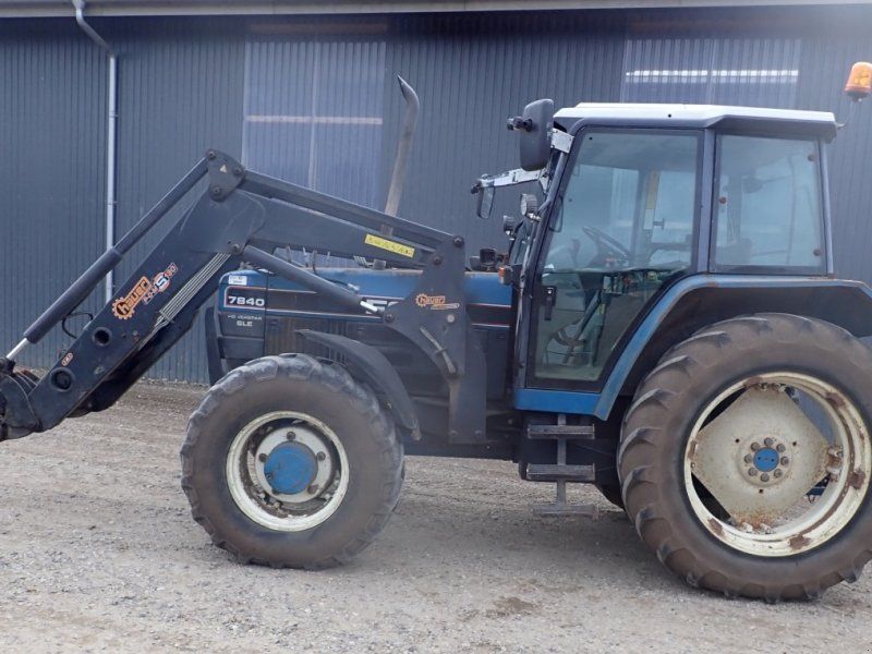 New Holland 7840