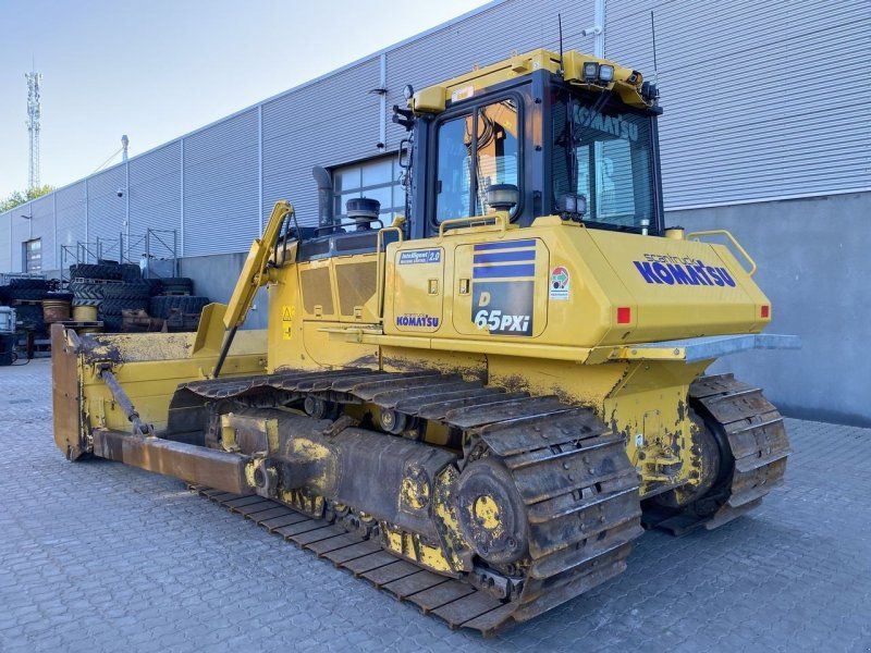 Komatsu D65PXI-18EO