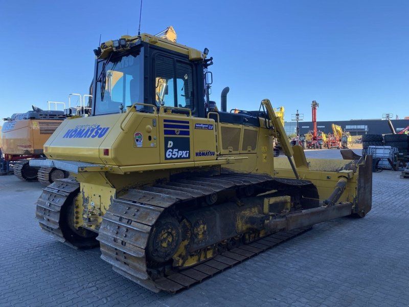 Komatsu D65PXI-18EO