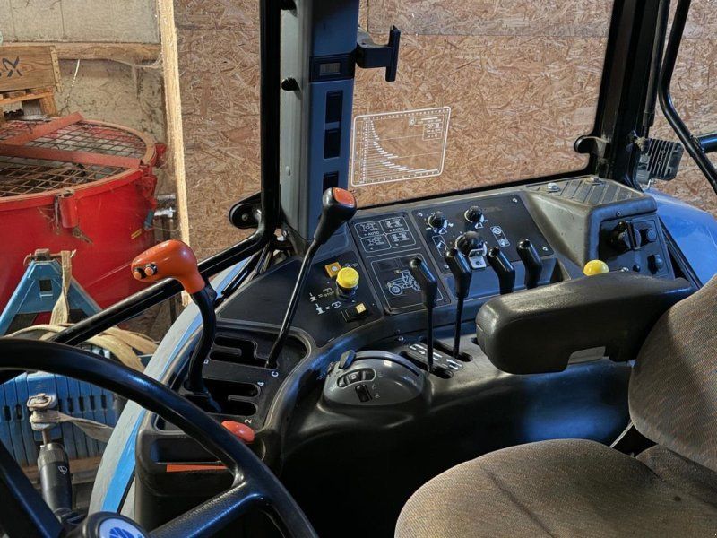 New Holland TM135