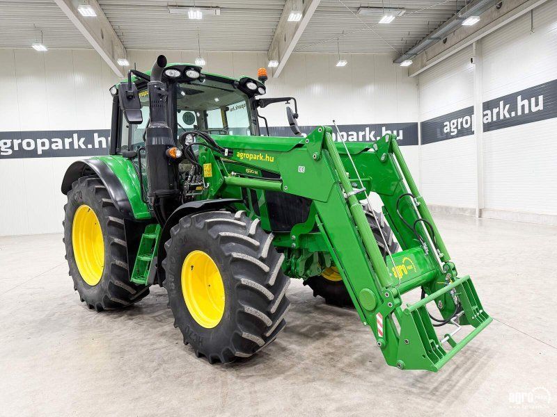 John Deere 6120M